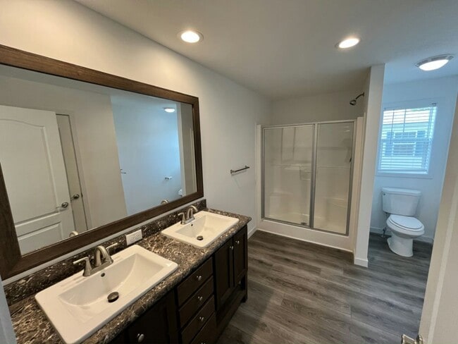Building Photo - 25719 Shinnecock Dr