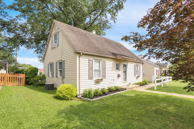 Building Photo - 719 Franklin St