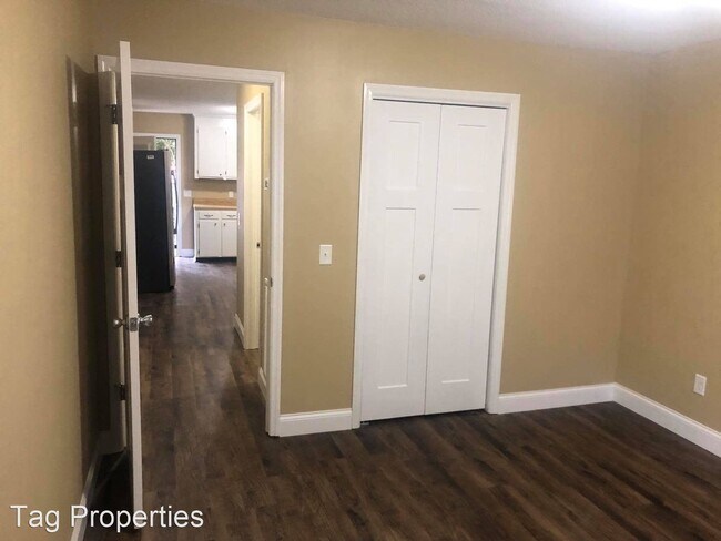 Foto del edificio - 2 br, 1 bath House - 360 W. Schmitt Rd.