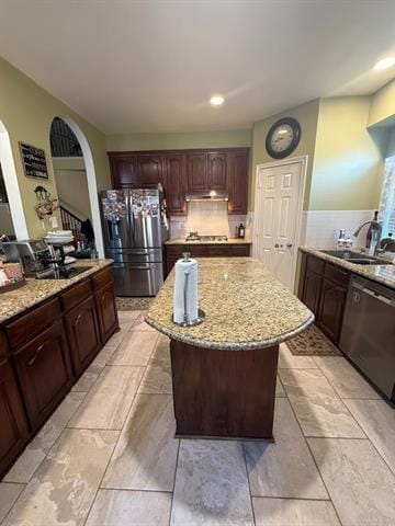 Foto del edificio - 5808 Colby Dr