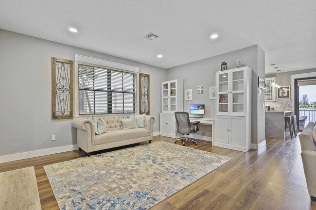 Foto del edificio - 8413 Lakeview Trail