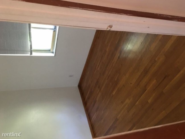 Building Photo - 3 br, 2 bath Condo - 10169 lord dr