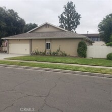 Building Photo - 14711 Yorba St