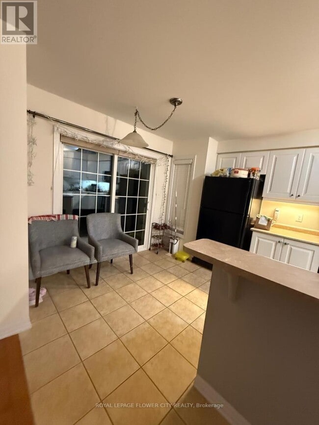 Building Photo - 12 Osgoode Street