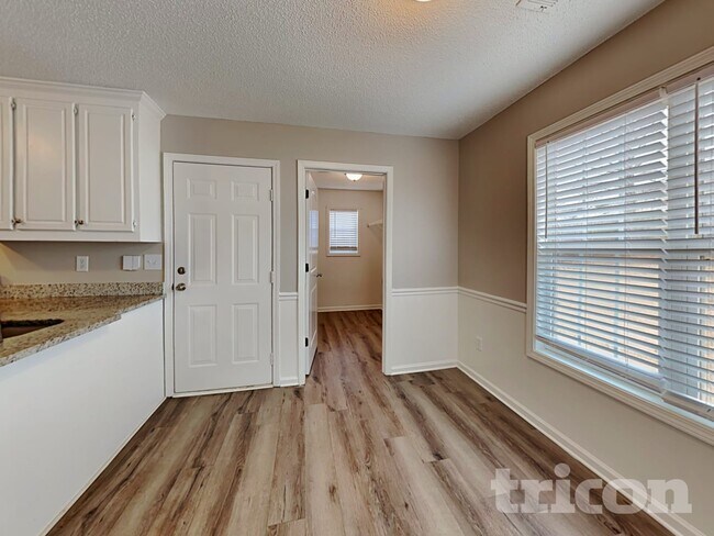 Building Photo - 1239 Eagles Pass