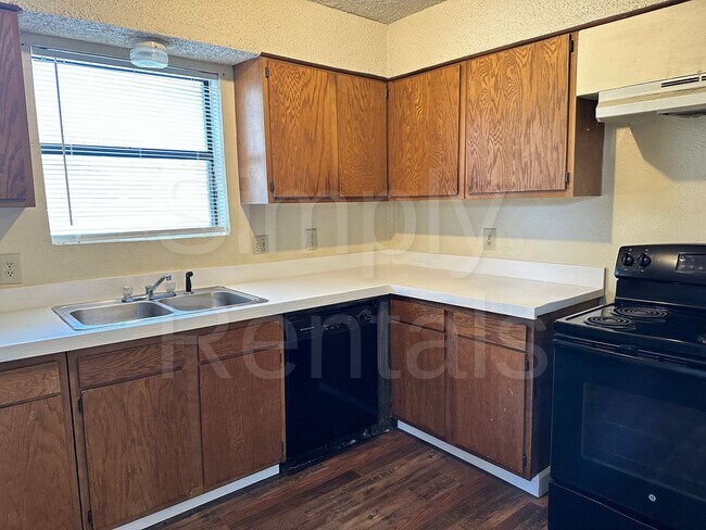 Foto del edificio - 2811 Granger St
