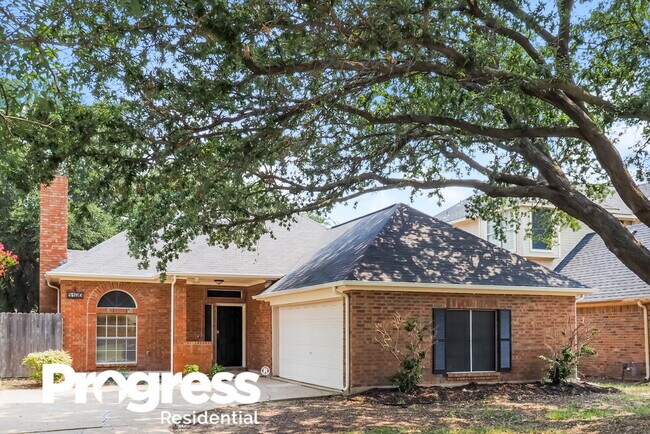 Foto del edificio - 4130 Briar Hill Dr