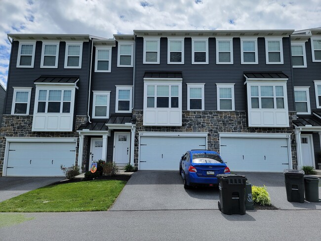 Building Photo - 22 Glenbrook Ct