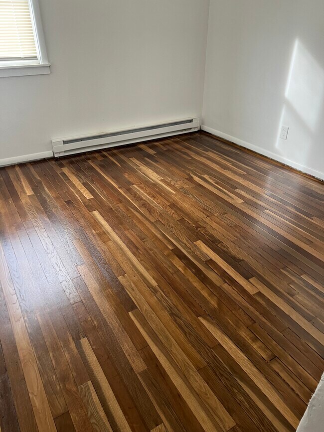 Building Photo - 5524 N Audubon St