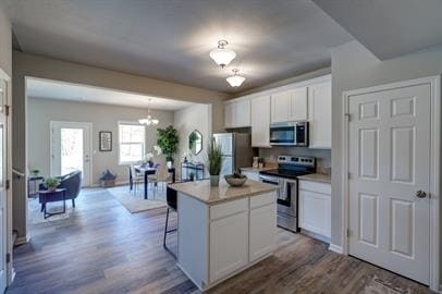 Building Photo - 617 McKay Way