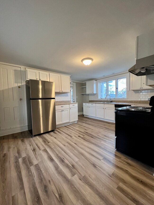 29 Elmwood Pl Unit 2, Geneva, NY 14456 Apartments in Geneva, NY