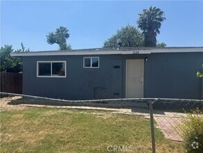 Building Photo - 1124 Ramona Ave N