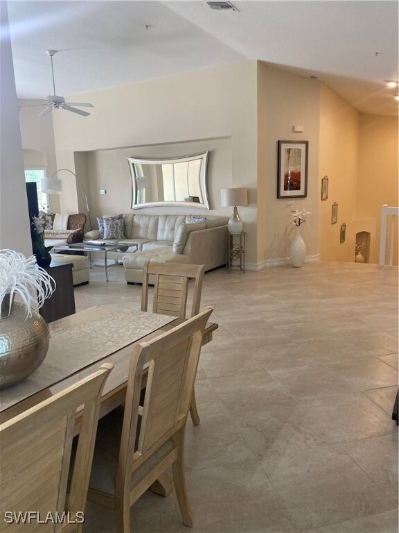 Building Photo - 2070 Aberdeen Ln