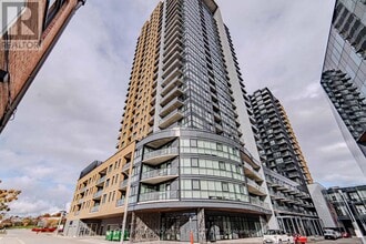 Building Photo - 108 Garment St