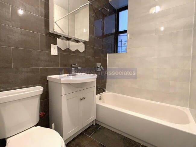 Building Photo - Nice one bedroom apartment