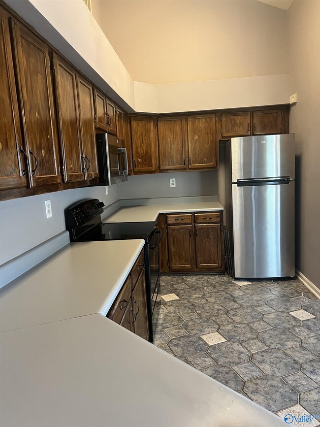 Building Photo - 106 Brookstone Ln