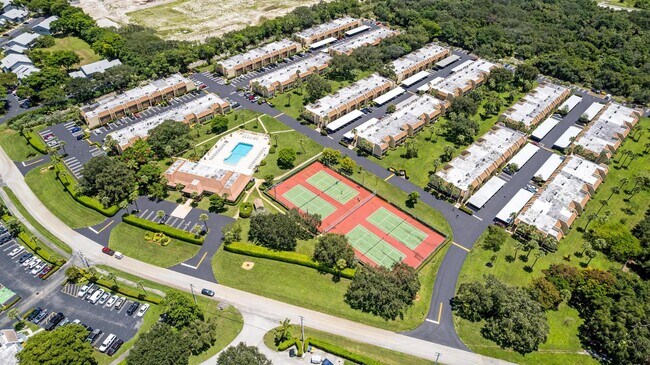 Foto del edificio - 2825 SW 22nd Ave