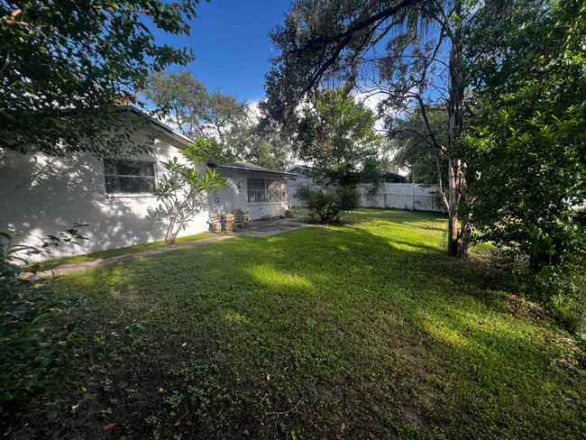 Foto del edificio - 10920 N 29th St