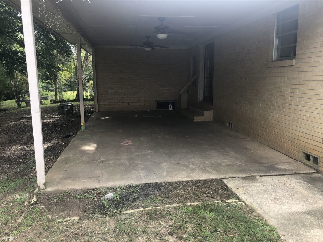 3 br, 2 bath House 3304 Mary Mack Dr House Rental in Marshall, TX