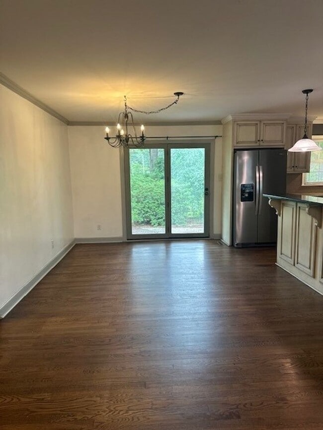 Building Photo - 3 Bed/2 Bath Home - Minutes from SJAFB, Sh...
