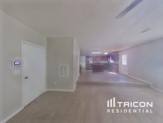 Building Photo - 5767 Blacktop Ct