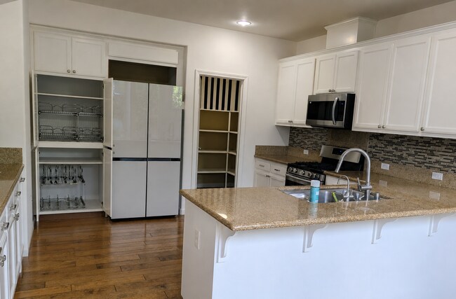 Kitchen 1 - 4755 Malayan St