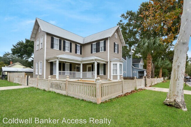 Foto del edificio - 4 br, 1 bath House - 1928 Union St.