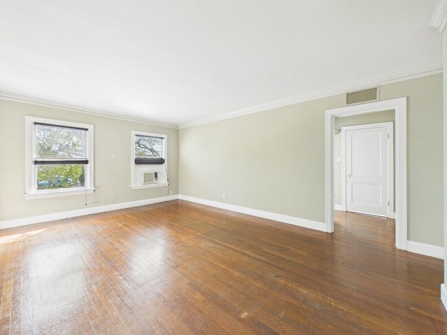 Foto del edificio - 1920 Richmond Ave.