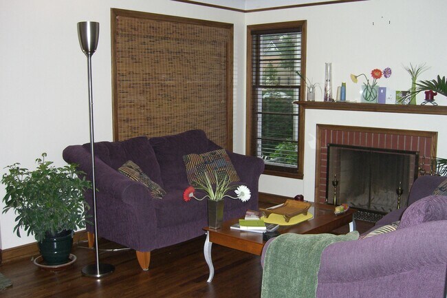 Foto del edificio - 4444 Cedar Ave