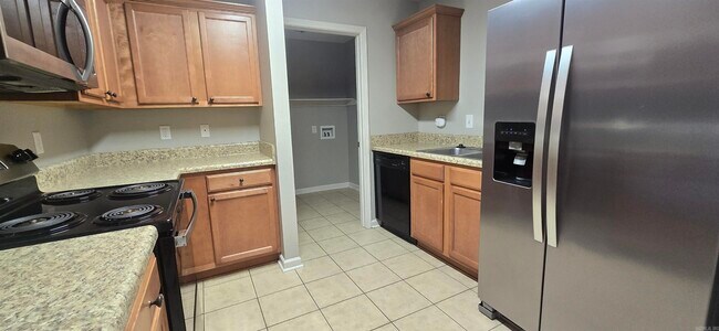 Foto del edificio - 15355 Oak Glen Dr