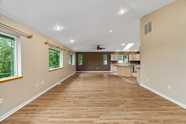 Foto del edificio - 502 E Ferndale Ave