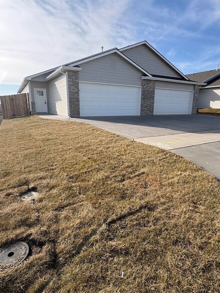 Foto del edificio - 12817 E Blake St