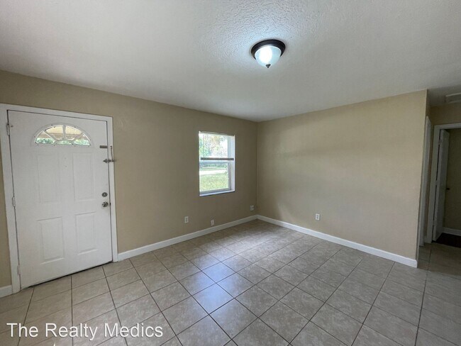 Building Photo - 3 br, 1 bath House - 832 Rockhill St