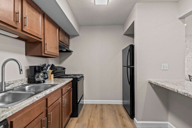 Foto del edificio - 2309 Cherry Hills Dr