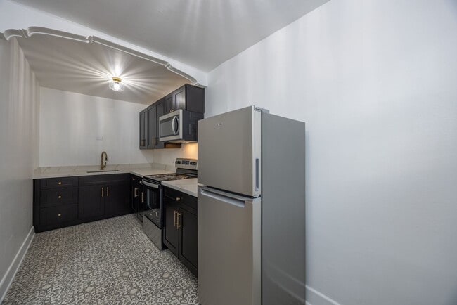 Interior Photo - De Selm Apartments | Vintage Architecture with Fresh Modern Interiors