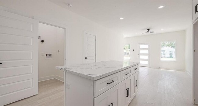 Building Photo - 4139 Mallow St