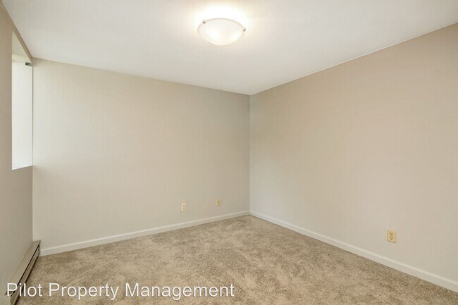 Foto del edificio - 3628 24th Pl W