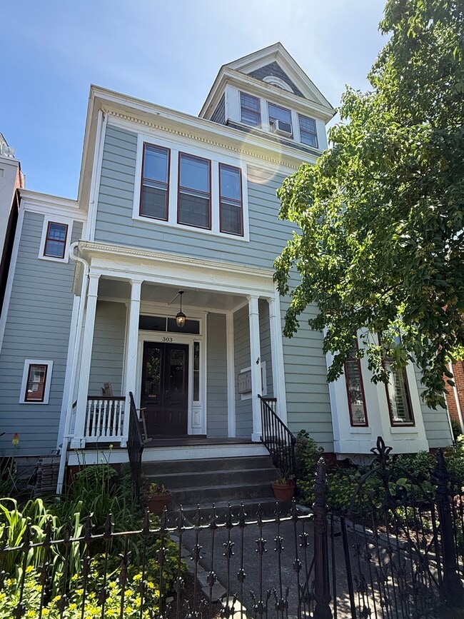 Building Photo - 303 W Freemason St