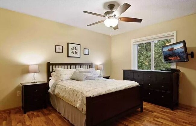 Foto del edificio - 16871 Jonquil Trail, Lakeville, MN, 55044