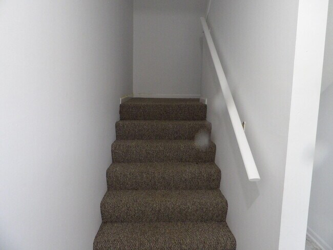 Foto del edificio - 204 Landings Dr