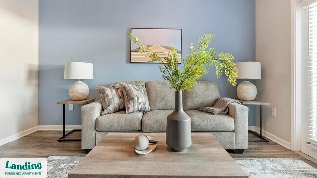 Building Photo - 915 Brentmoor Dr