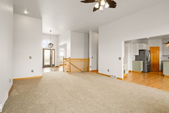 Foto del edificio - Executive 3-Bed Ranch Main Level - Private...