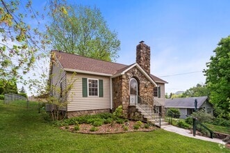 Building Photo - 108 Patton Ave