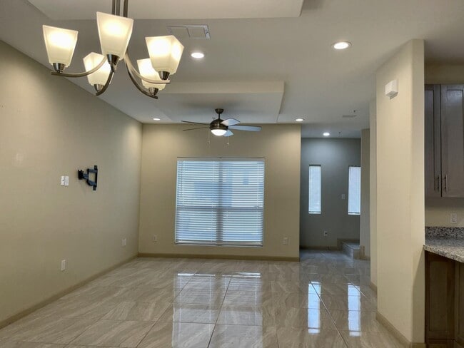 Foto del edificio - 4101 Blue Quail Rd