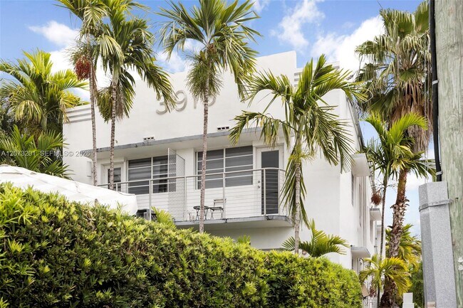 Foto del edificio - 3915 Meridian Ave