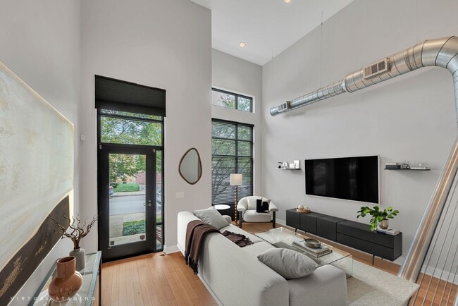 Photo - 1100 Russell St Townhome