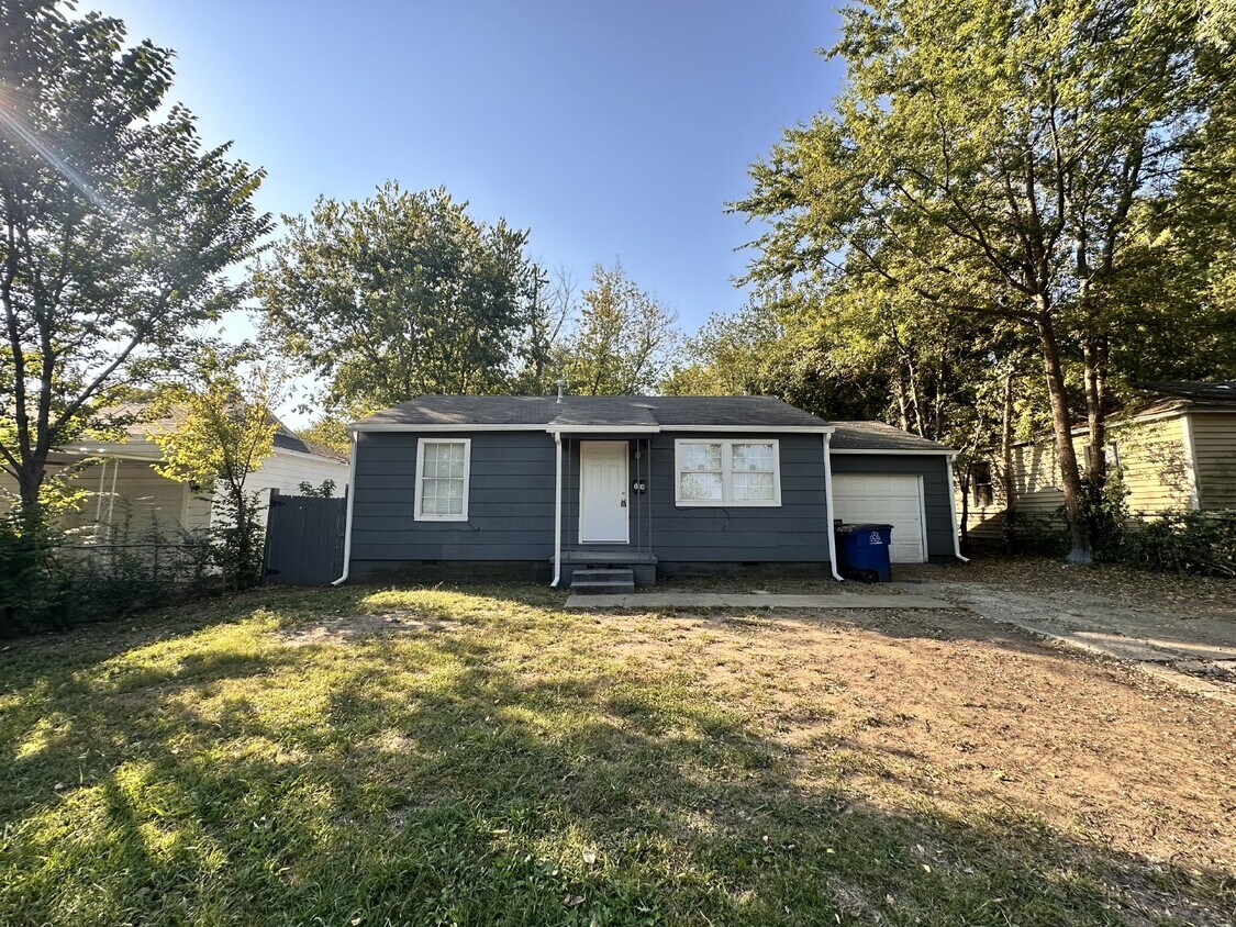 Primary Photo - "Charming 2-Bedroom North Tulsa Home with ...