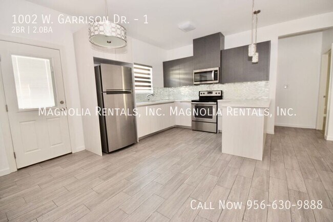 Foto del edificio - 1002 W Garrison Dr