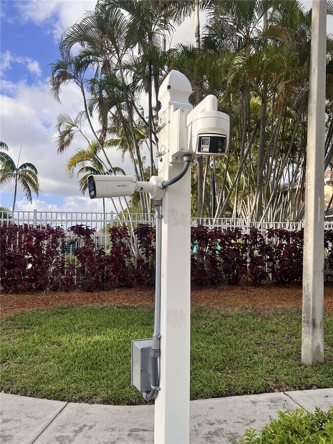 Foto del edificio - 3951 NW 92nd Ave