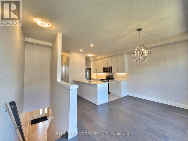 Photo du bâtiment - 2112 Meadowgate Blvd